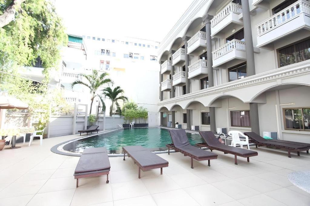 Honey Lodge Pattaya Eksteriør bilde