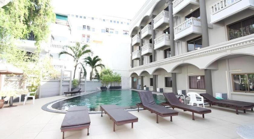 Honey Lodge Pattaya Eksteriør bilde
